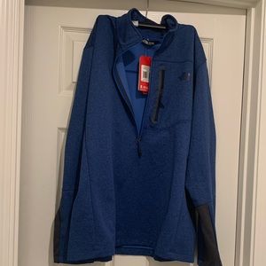 The North Face Men’s 1/2 zip jacket